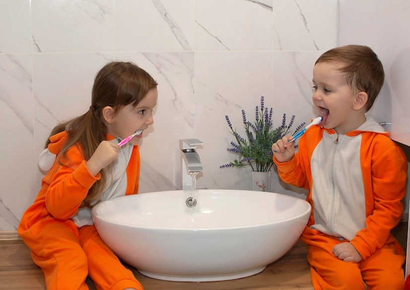 Ditching the toothbrush for whiter teeth, fewer cavities (video)