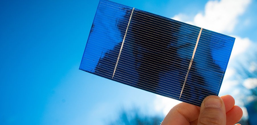 Large Band Bending at SnS Interface Opens Door for Highly Efficient Thin-Film Solar Cells