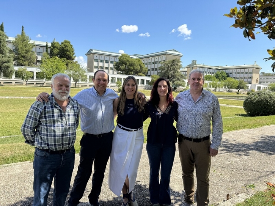 A NEW STUDY REVEALS THAT MARINE CYANOBACTERIA COMMUNICATE