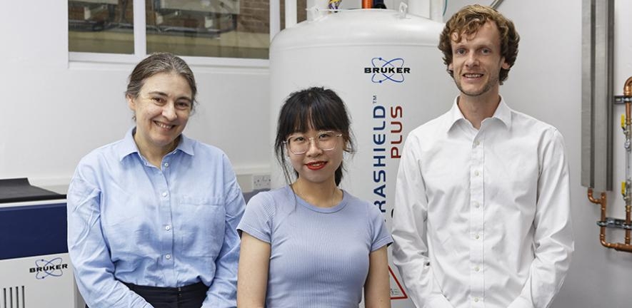 Mess is best: disordered structure of battery-like devices improves performance