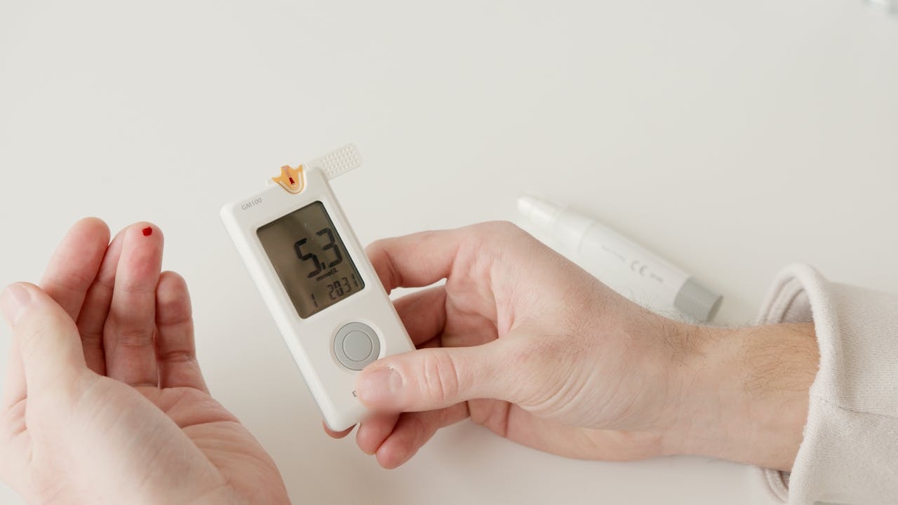 AI model as diabetes early warning system when driving