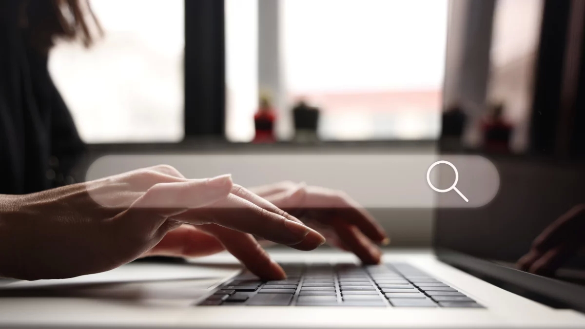 What happens to our online activity over the switches to and from Daylight Saving Time?