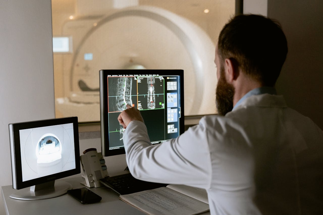 New research shows AI can ask another AI for a second opinion on medical scans