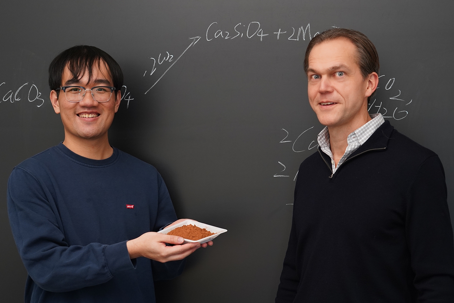 Scientists discover low-cost way to trap carbon using common rocks