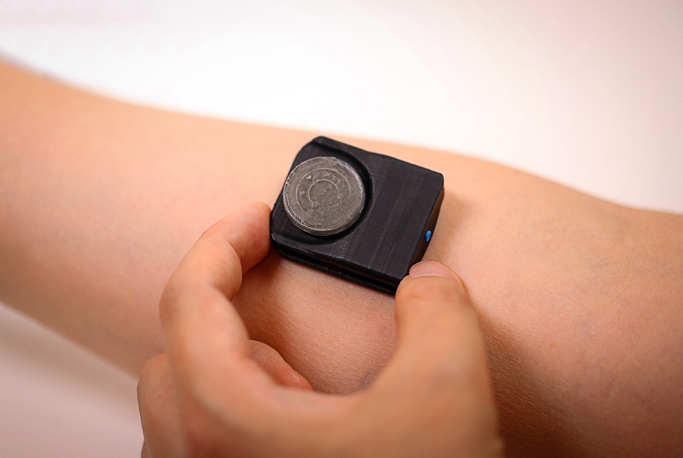 Your skin is breathing. This new wearable device can measure it.
