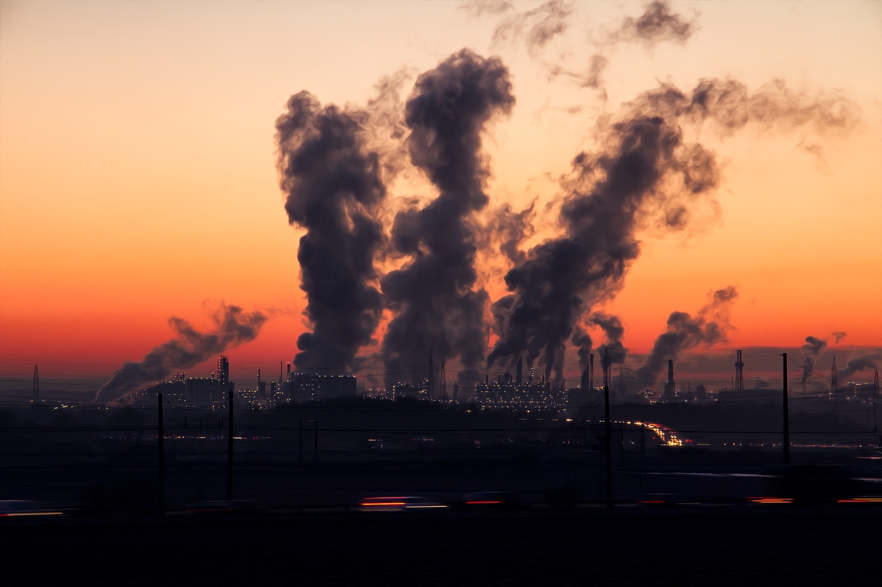 Early-Life Exposure to Air and Light Pollution Linked to Increased Risk of Pediatric Thyroid Cancer