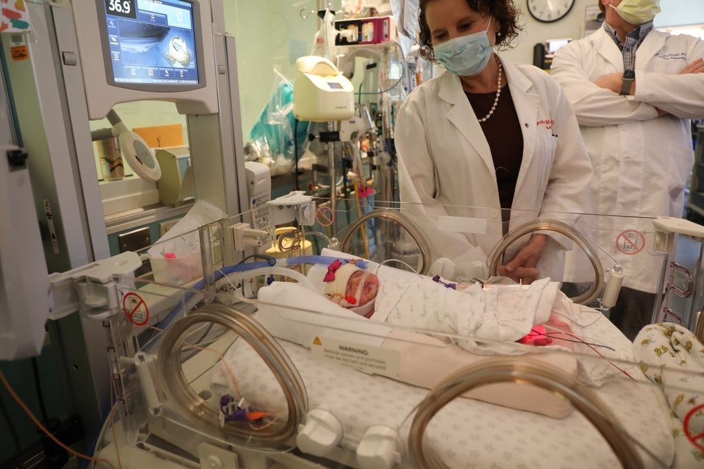 https://news.ohsu.edu/2025/04/17/ohsu-study-identifies-new-method-for-improving-lung-growth-and-function-in-preterm-infants