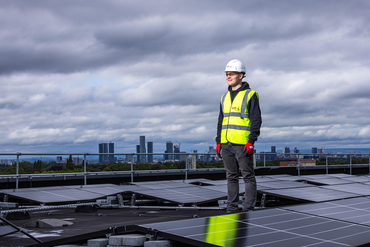 Floating Solar Panels Could Support US Energy Goals