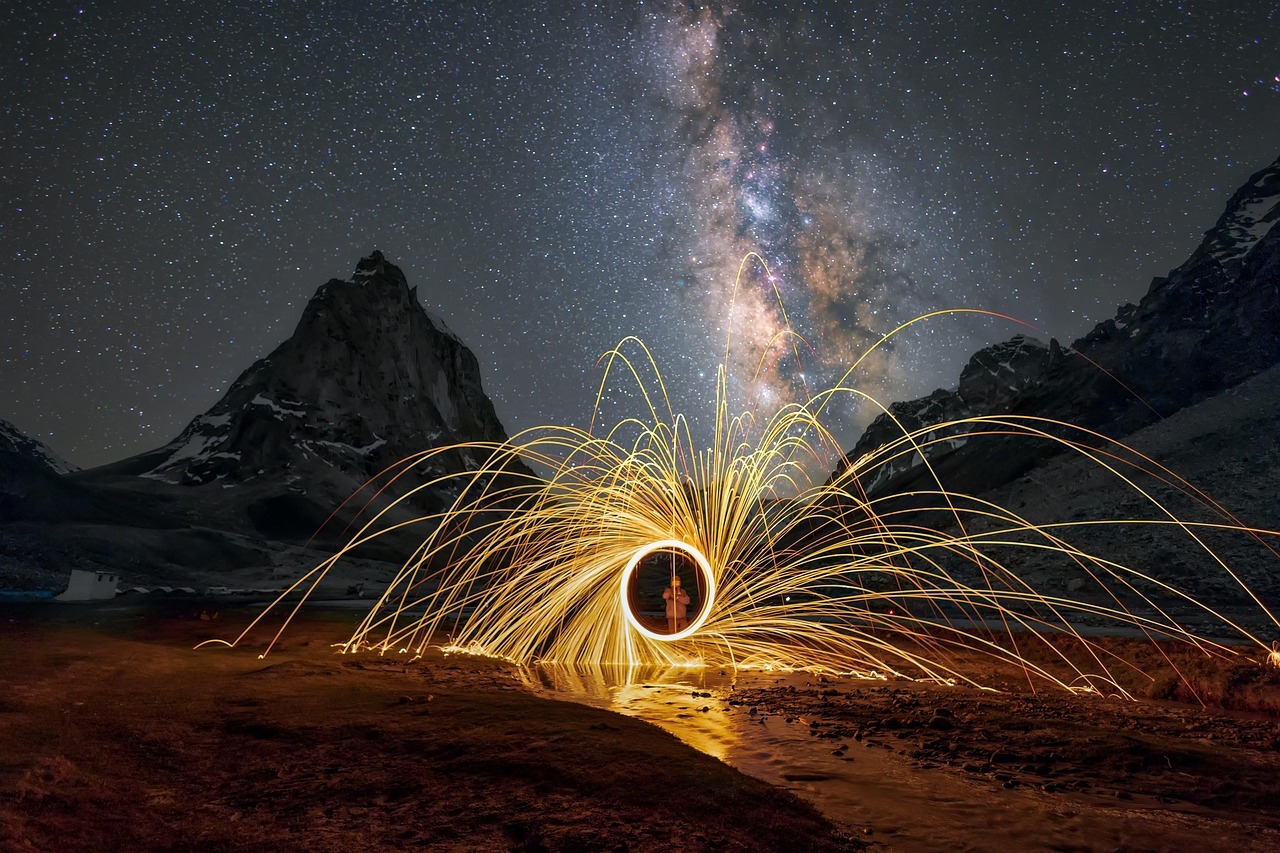 UF astronomers illuminate dark region of Milky Way